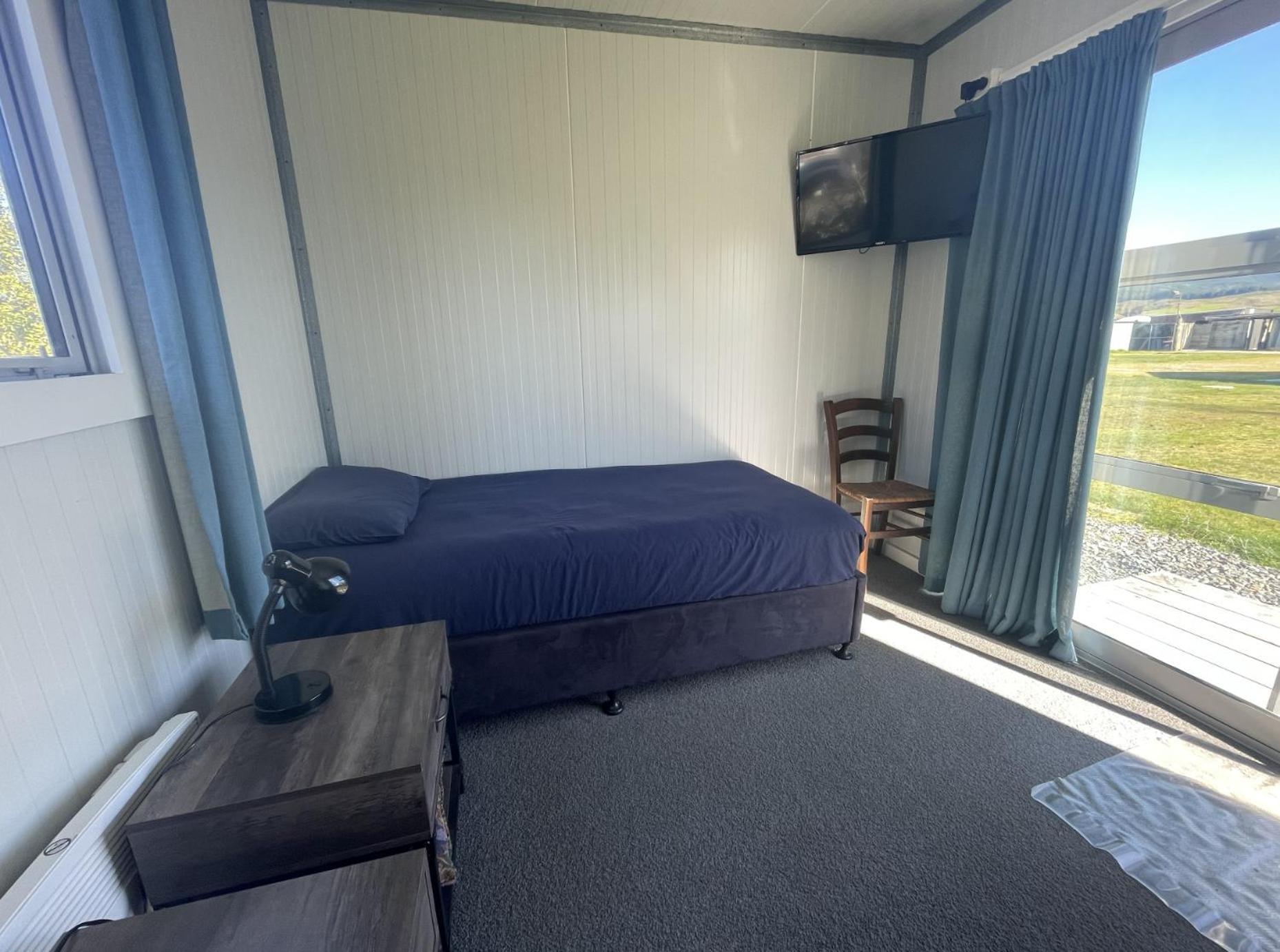 Beaumont Hotel And Holiday Park Lawrence Экстерьер фото